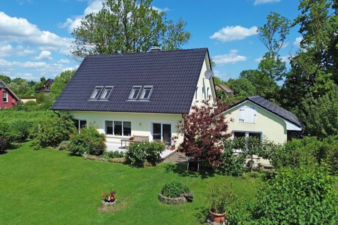 Blick über beide Gebäude